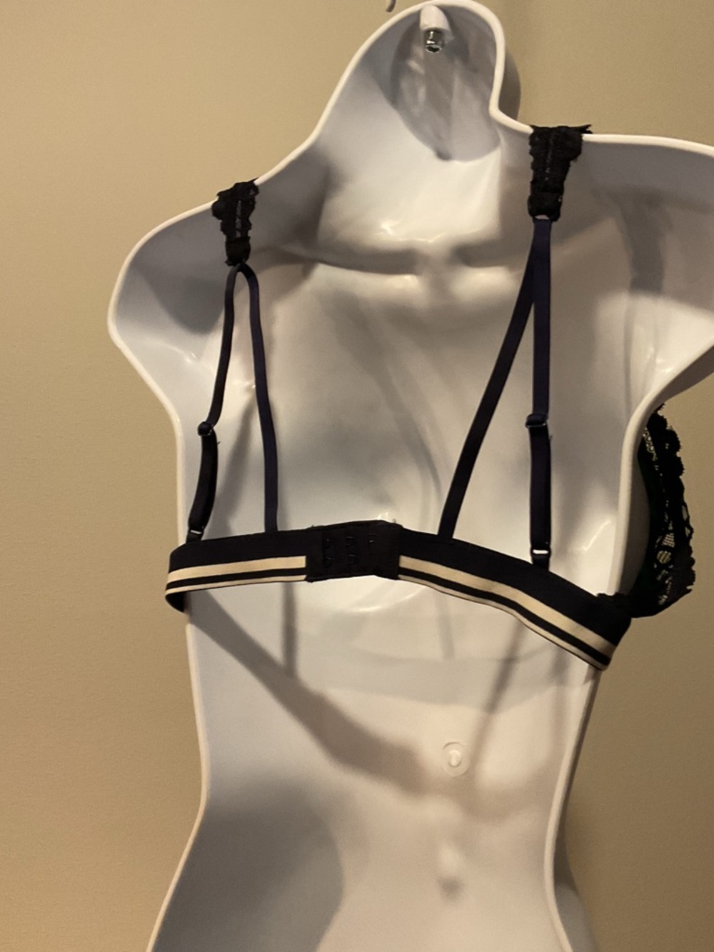 Aerie Green Lace Triangle Bralette | Med Leopard Print Mesh Soft Cup | Swim Top - Picture 6 of 11